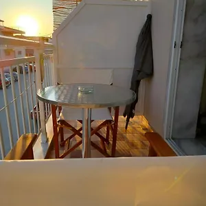  Ξενοδοχείο με διαμερίσματα Eirini's Hause